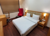 hotel-img